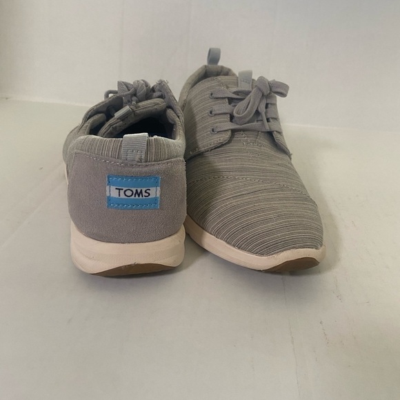 Toms Cabrillo women's size 10 canvas lightweight comfort sneakers EUC - Picture 2 of 10